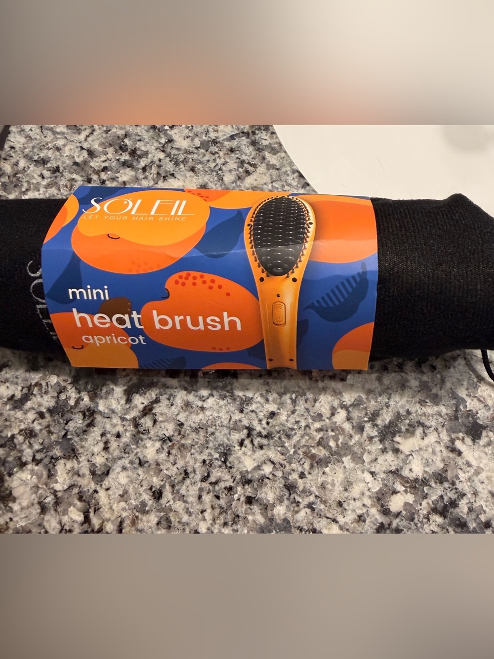 The Soleil Mini Heat Brush